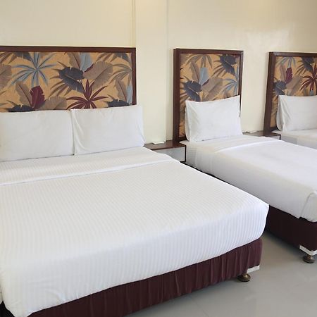 Eon Centennial Resort Hotel & Waterpark Iloilo City Δωμάτιο φωτογραφία