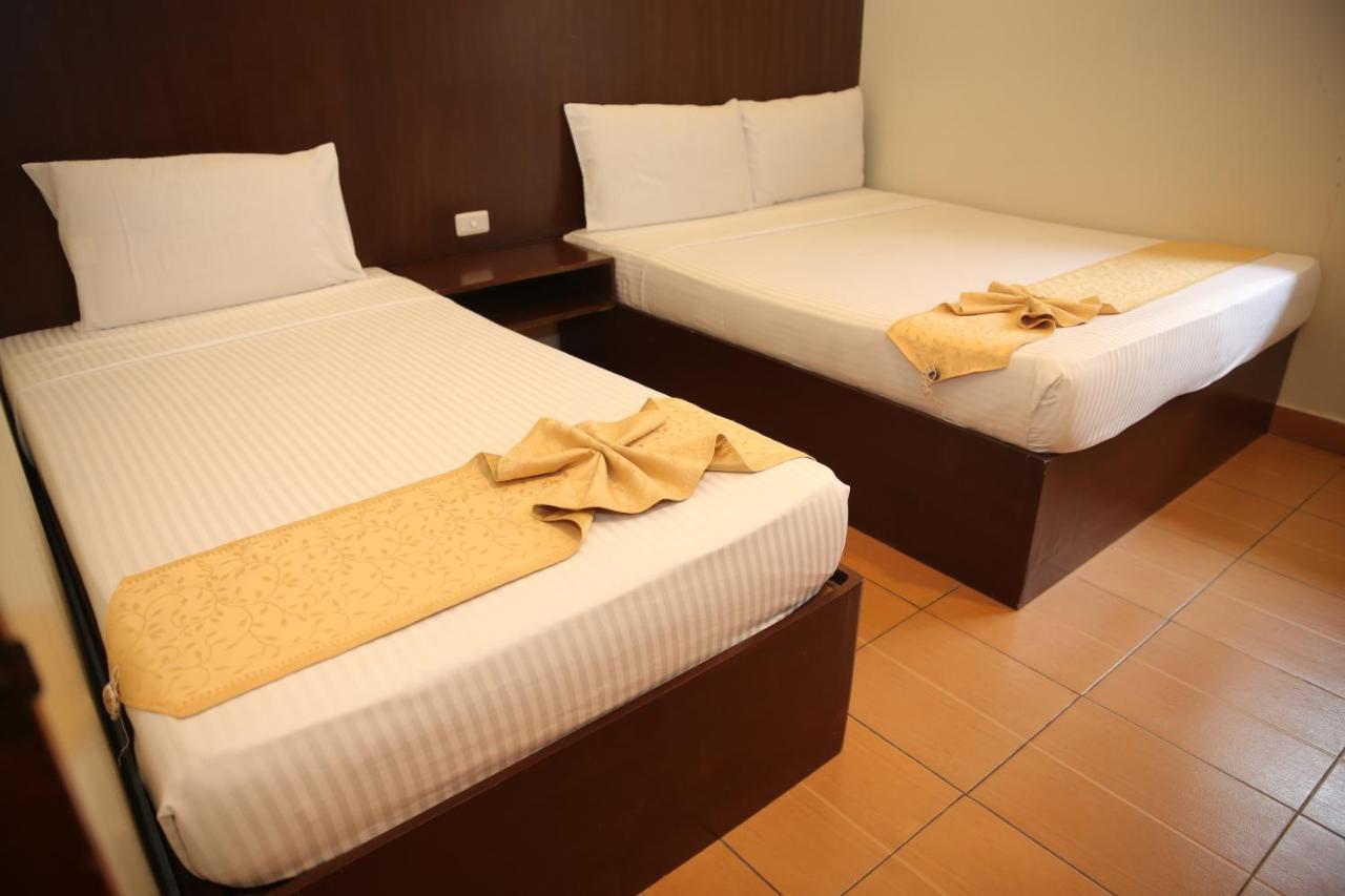 Eon Centennial Resort Hotel & Waterpark Iloilo City Εξωτερικό φωτογραφία