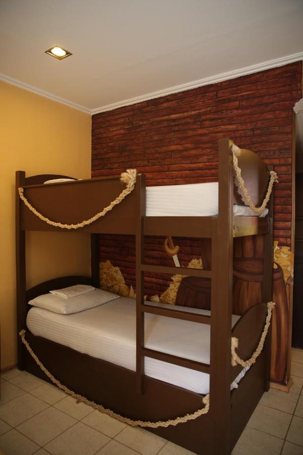 Eon Centennial Resort Hotel & Waterpark Iloilo City Εξωτερικό φωτογραφία